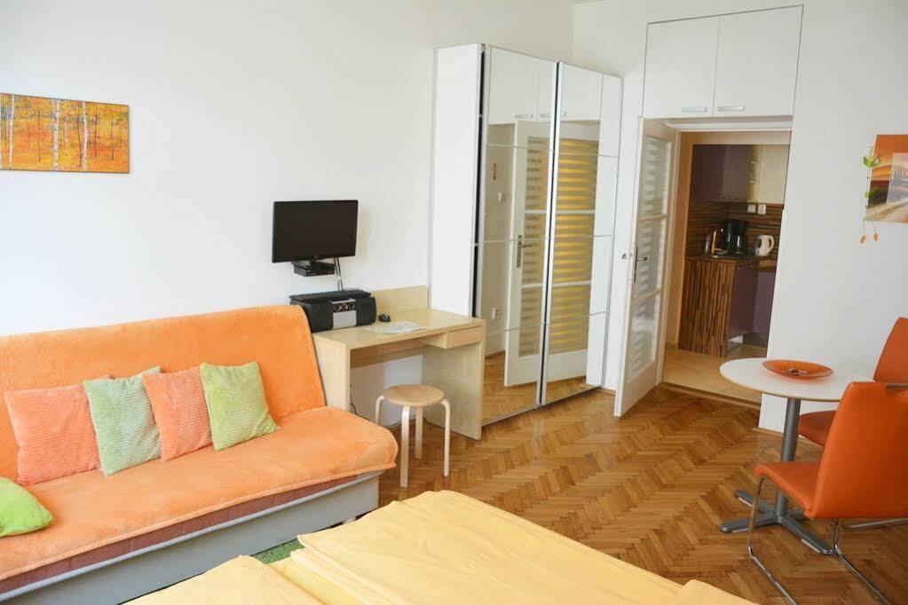 Apartmany Machek Прага Екстер'єр фото